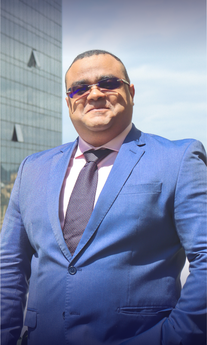Romer Carvalho - Advogado Especialista
